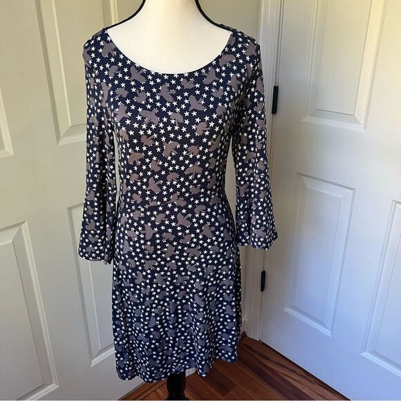 NWT BODEN Navy/Miriam Bird and Star Print Jersey Bell Sleeve Dress Size 2 - Picture 2 of 6